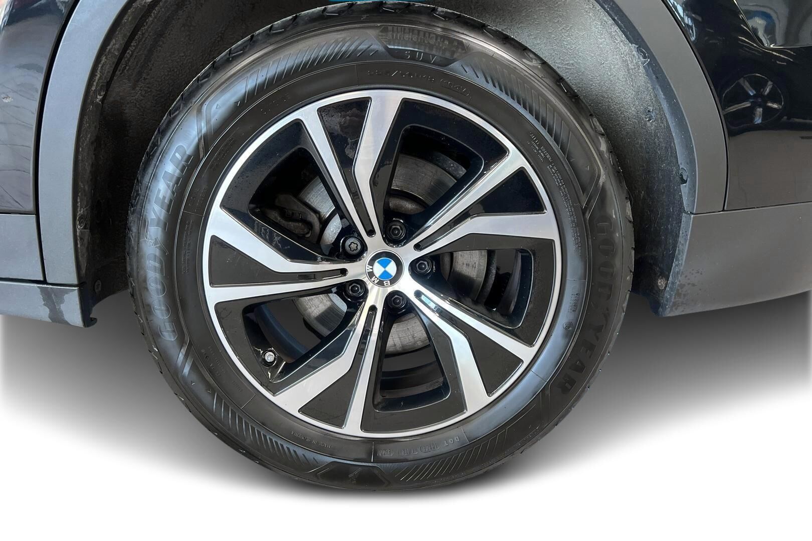 BMW X3 iso kuva 13