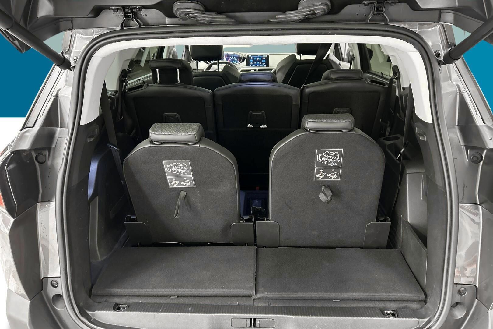 Peugeot 5008 iso kuva 10