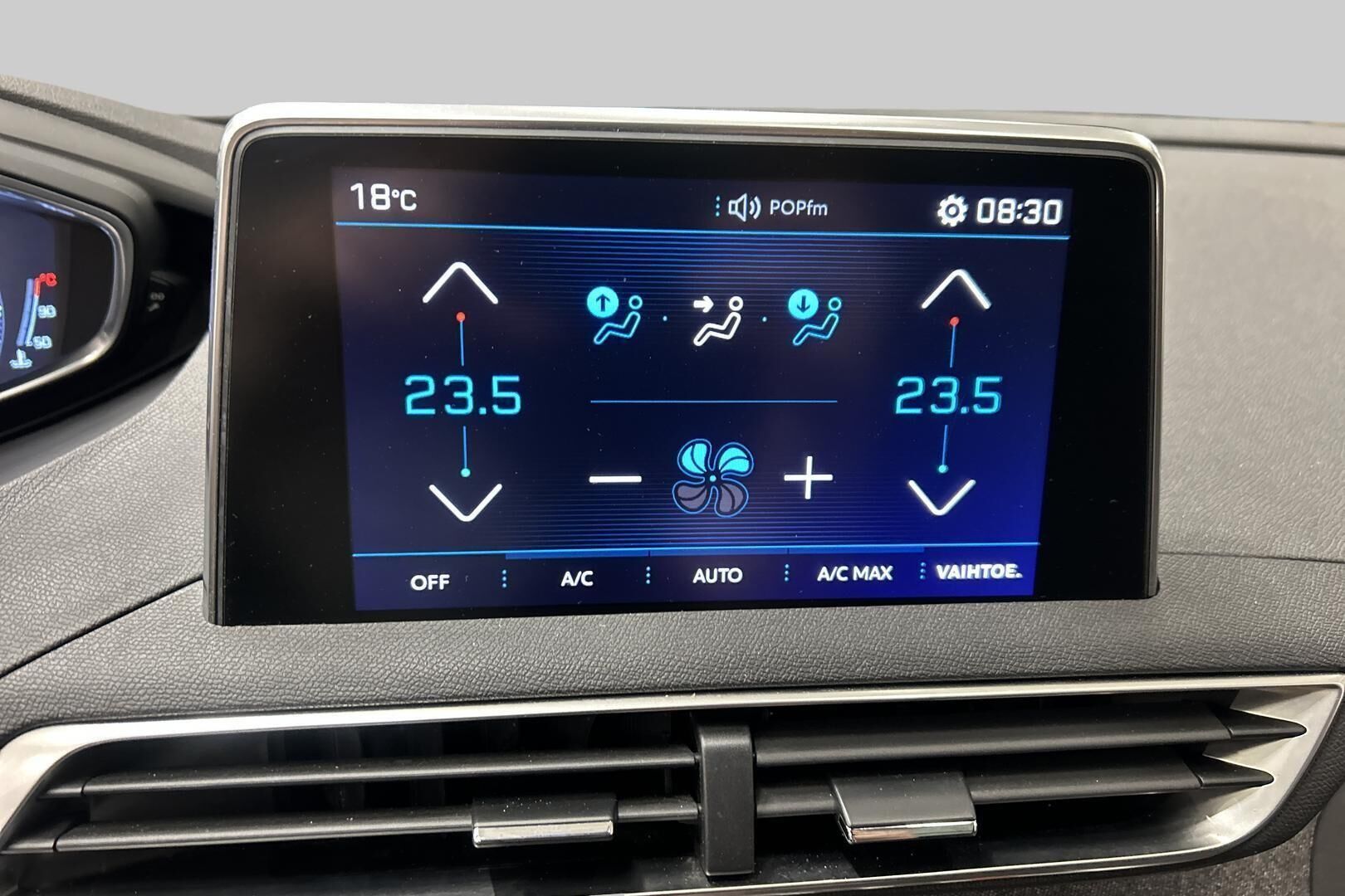 Peugeot 5008 iso kuva 13