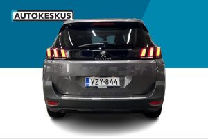 Peugeot 5008 esikatselu 5