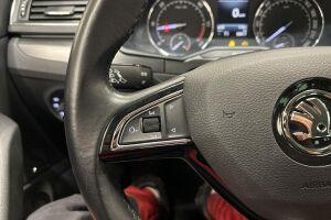 Skoda Superb esikatselu 19
