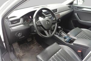 Skoda Superb esikatselu 2