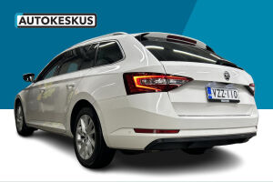 Skoda Superb esikatselu 7