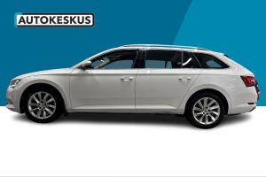 Skoda Superb esikatselu 8
