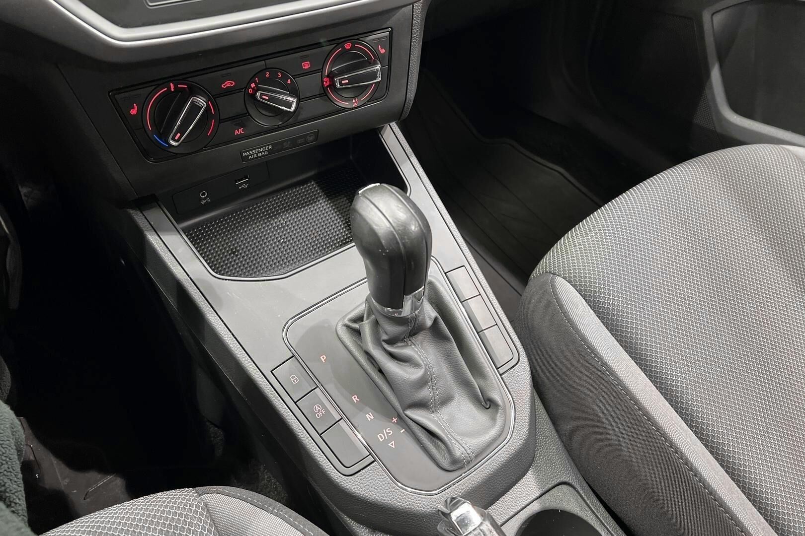 Seat Ibiza iso kuva 17