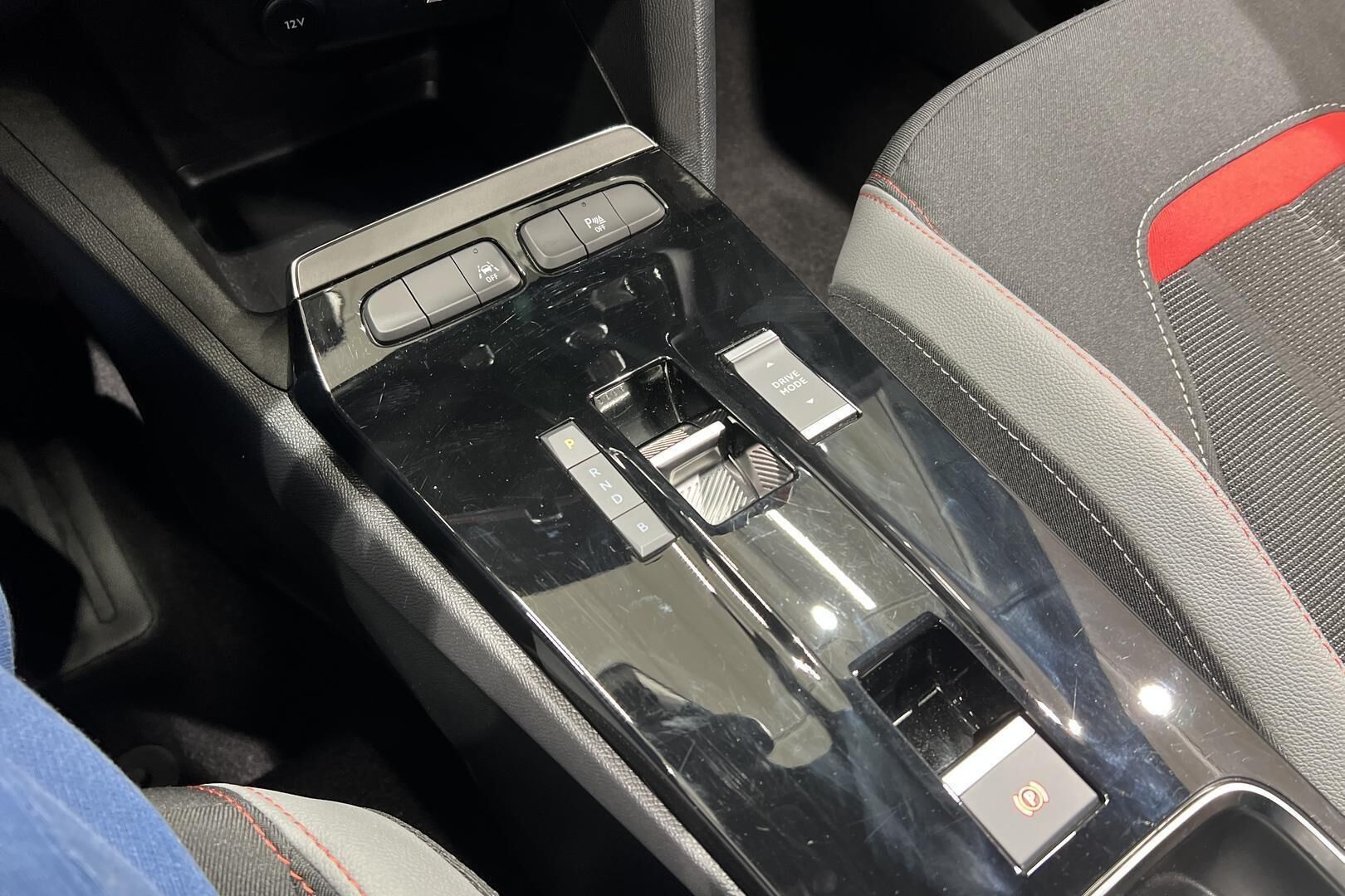 OPEL MOKKA-E iso kuva 18