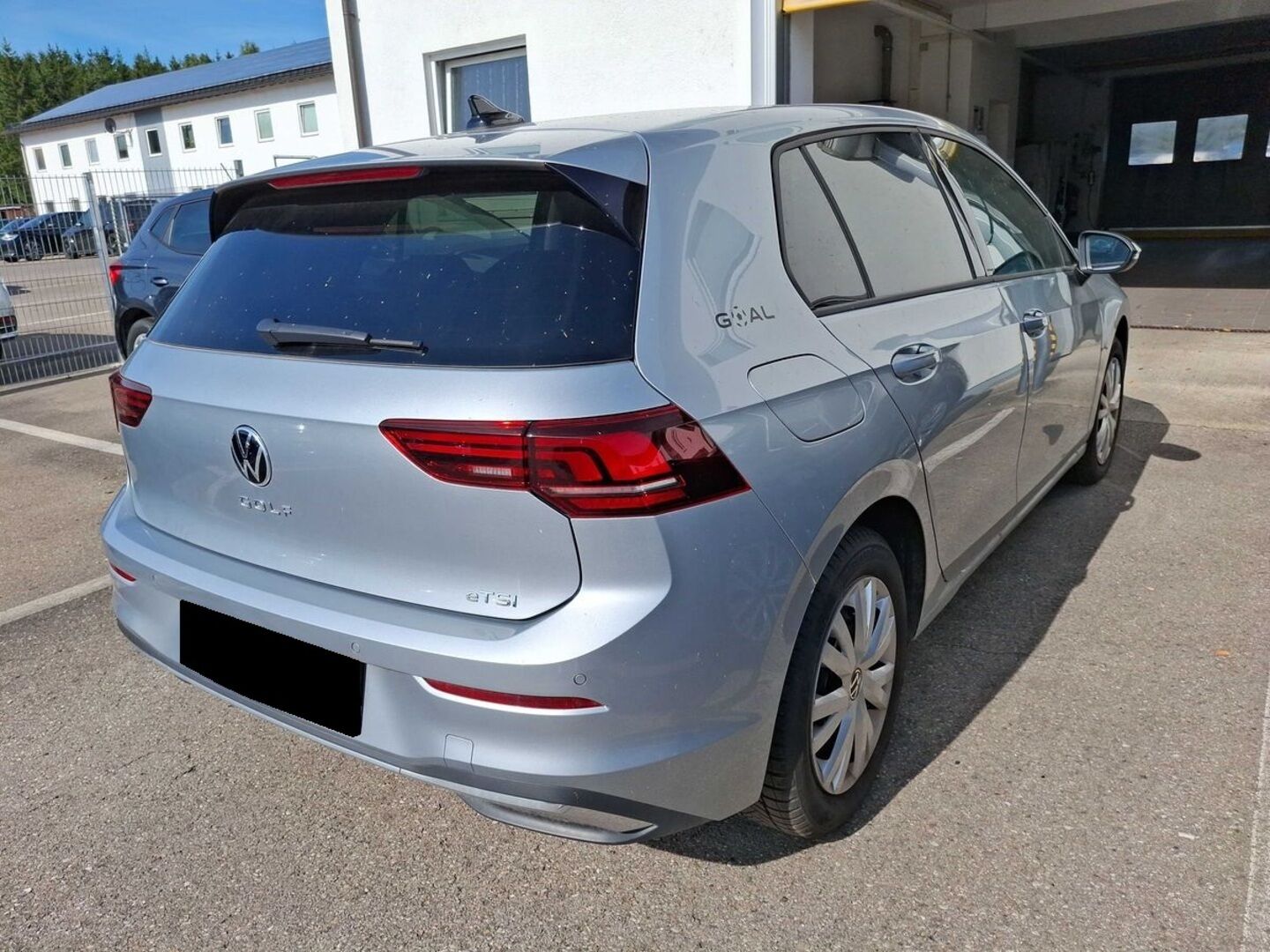 VOLKSWAGEN GOLF iso kuva 1