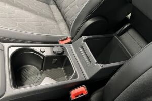 VOLKSWAGEN GOLF esikatselu 30