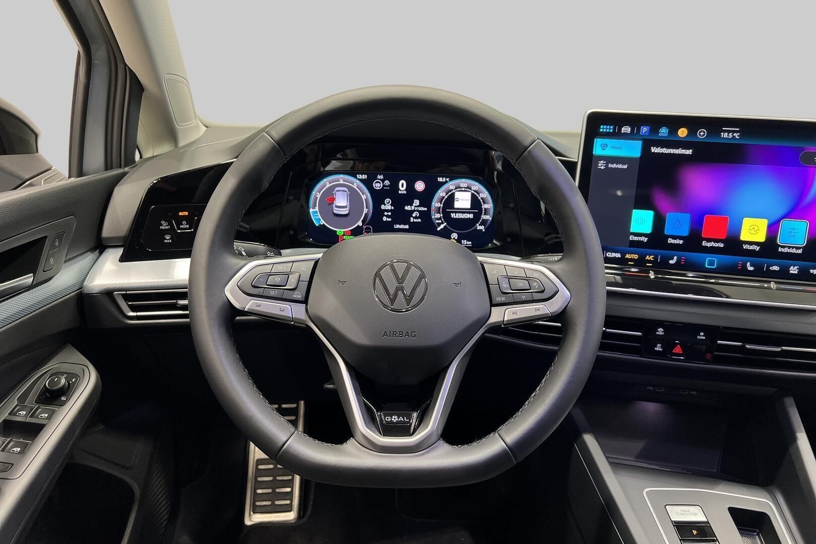 VOLKSWAGEN GOLF iso kuva 38