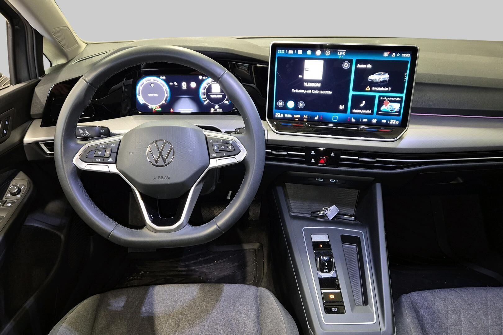 VOLKSWAGEN GOLF iso kuva 1