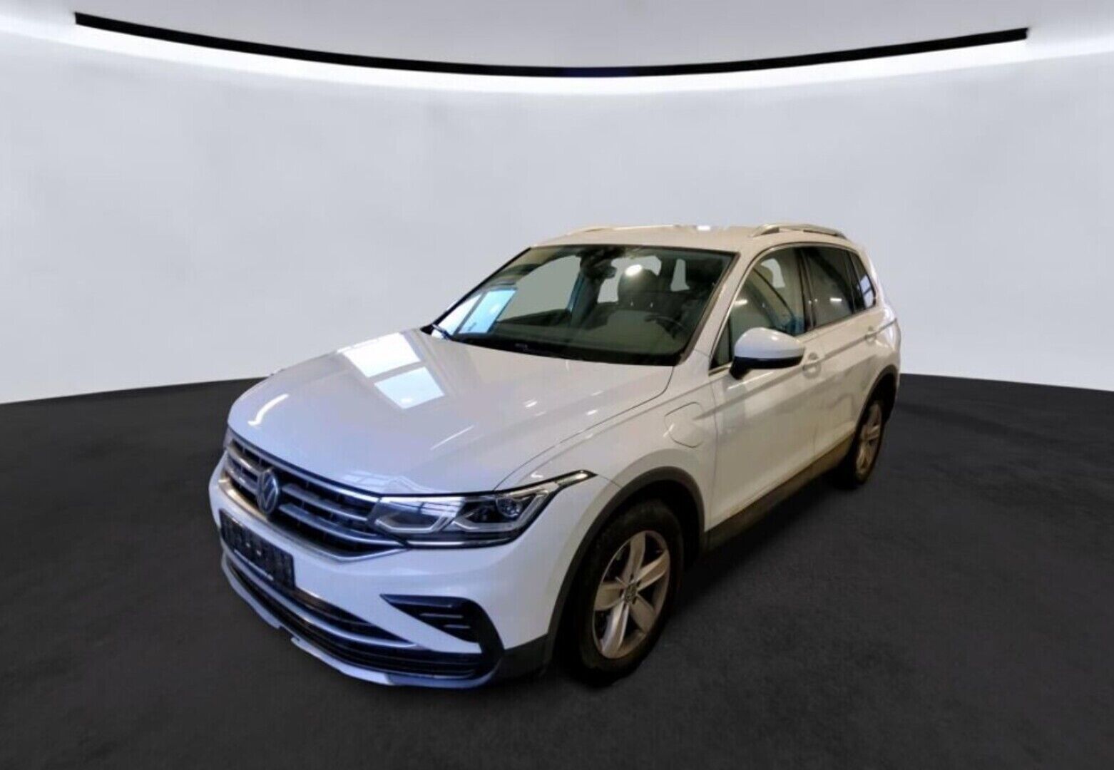 VOLKSWAGEN TIGUAN iso kuva 0