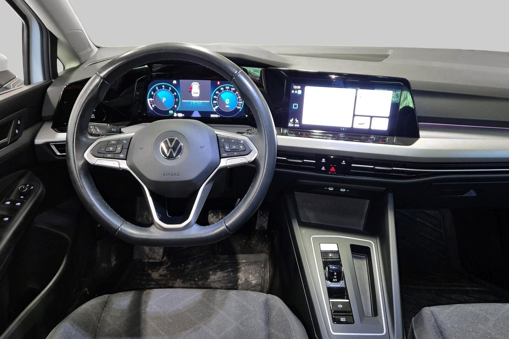 VOLKSWAGEN GOLF iso kuva 1