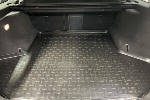 Toyota Avensis esikatselu 12