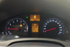 Toyota Avensis esikatselu 14