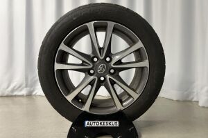 Toyota Avensis esikatselu 18