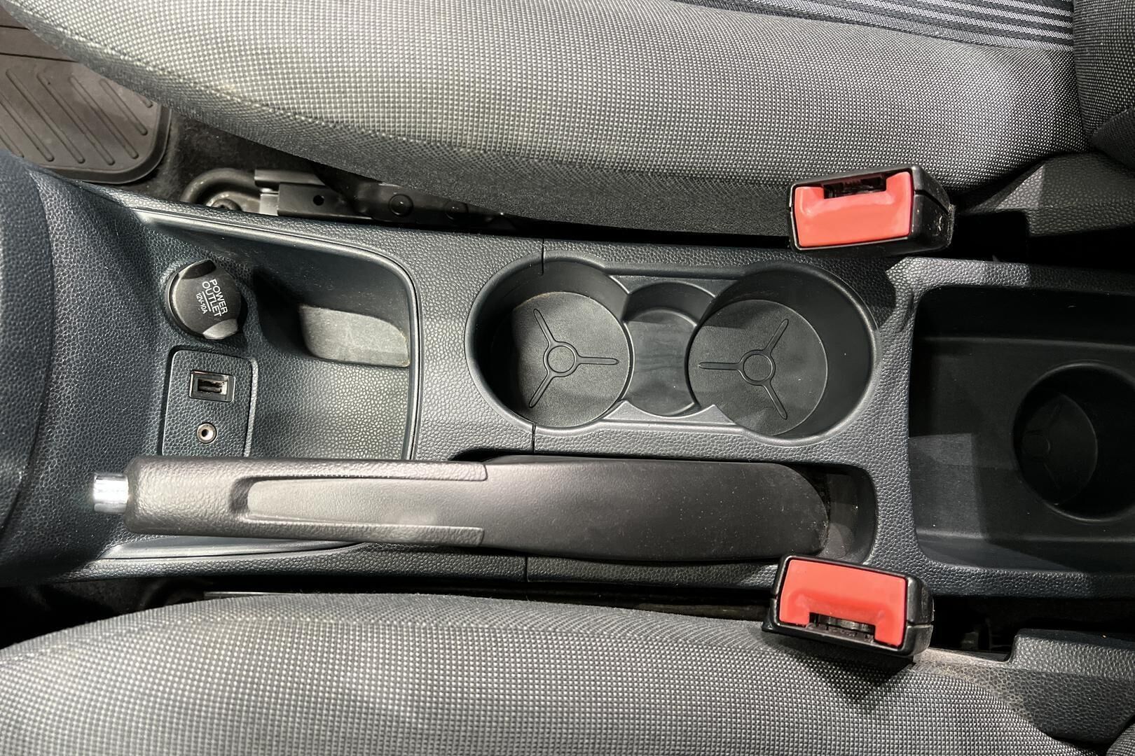 Ford Fiesta iso kuva 18