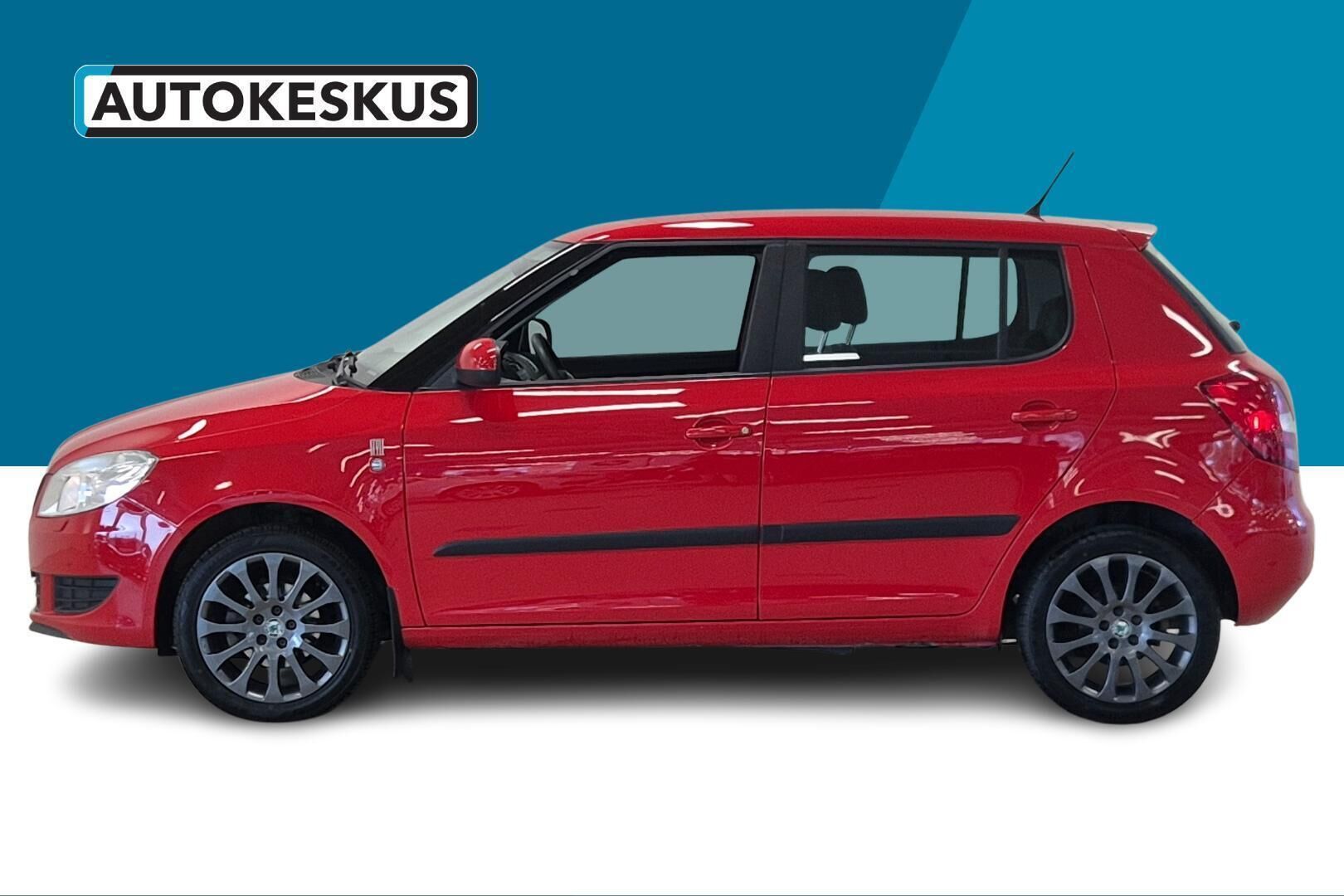 Skoda Fabia iso kuva 7