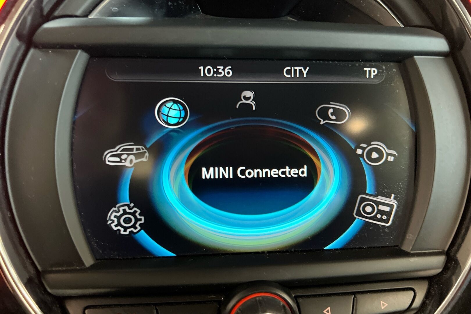 MINI Hatchback iso kuva 12