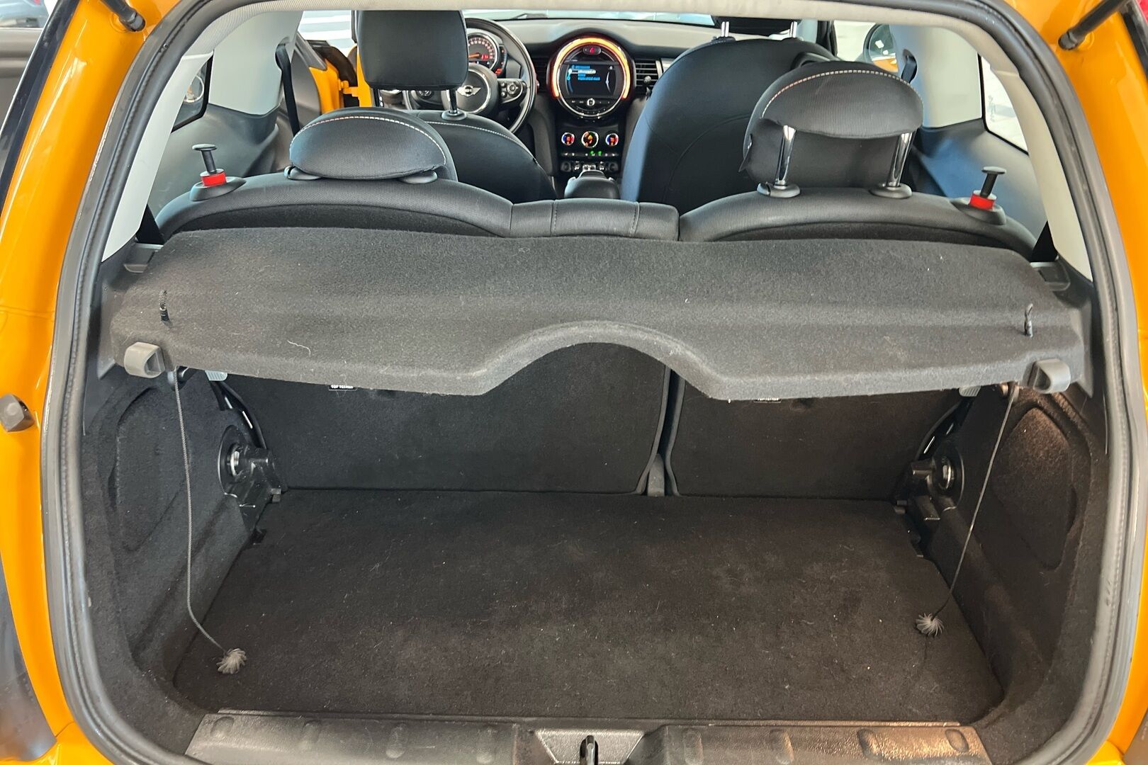MINI Hatchback iso kuva 9