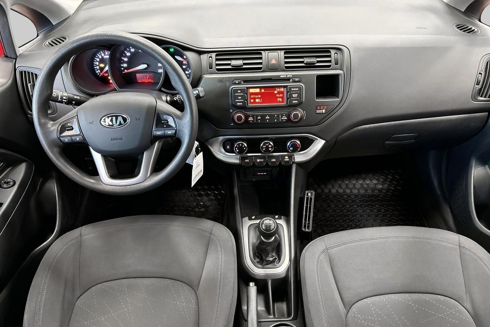 Kia Rio iso kuva 10