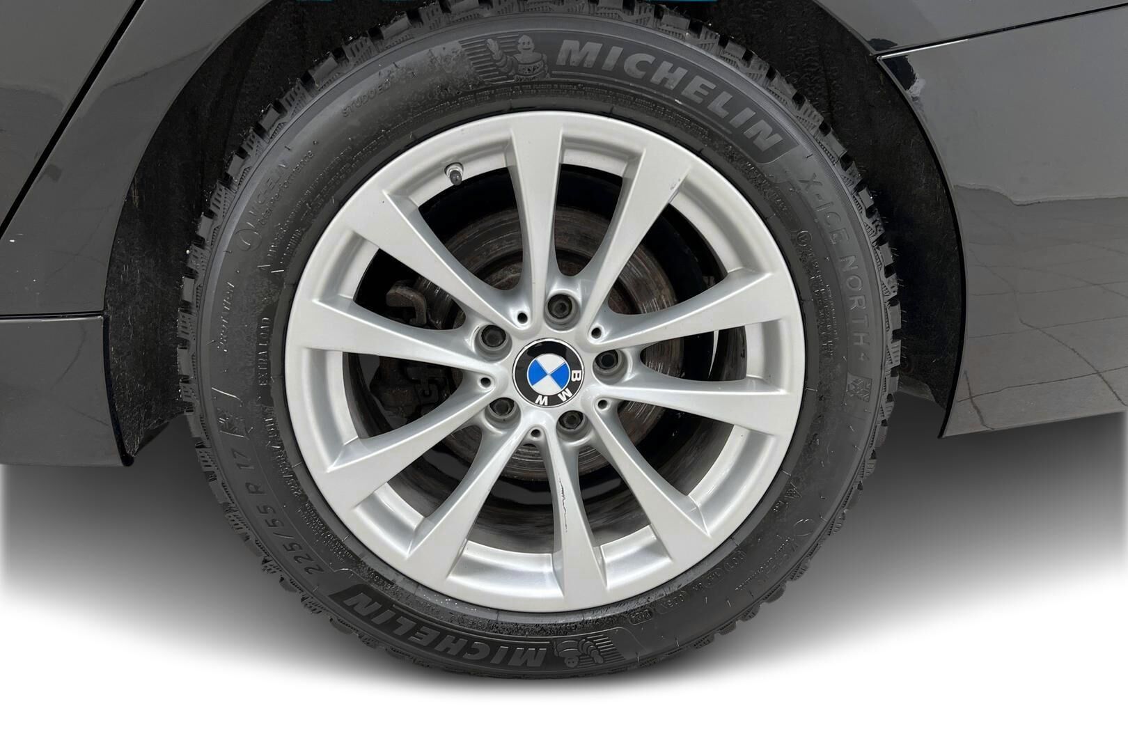 BMW 3-sarja iso kuva 12