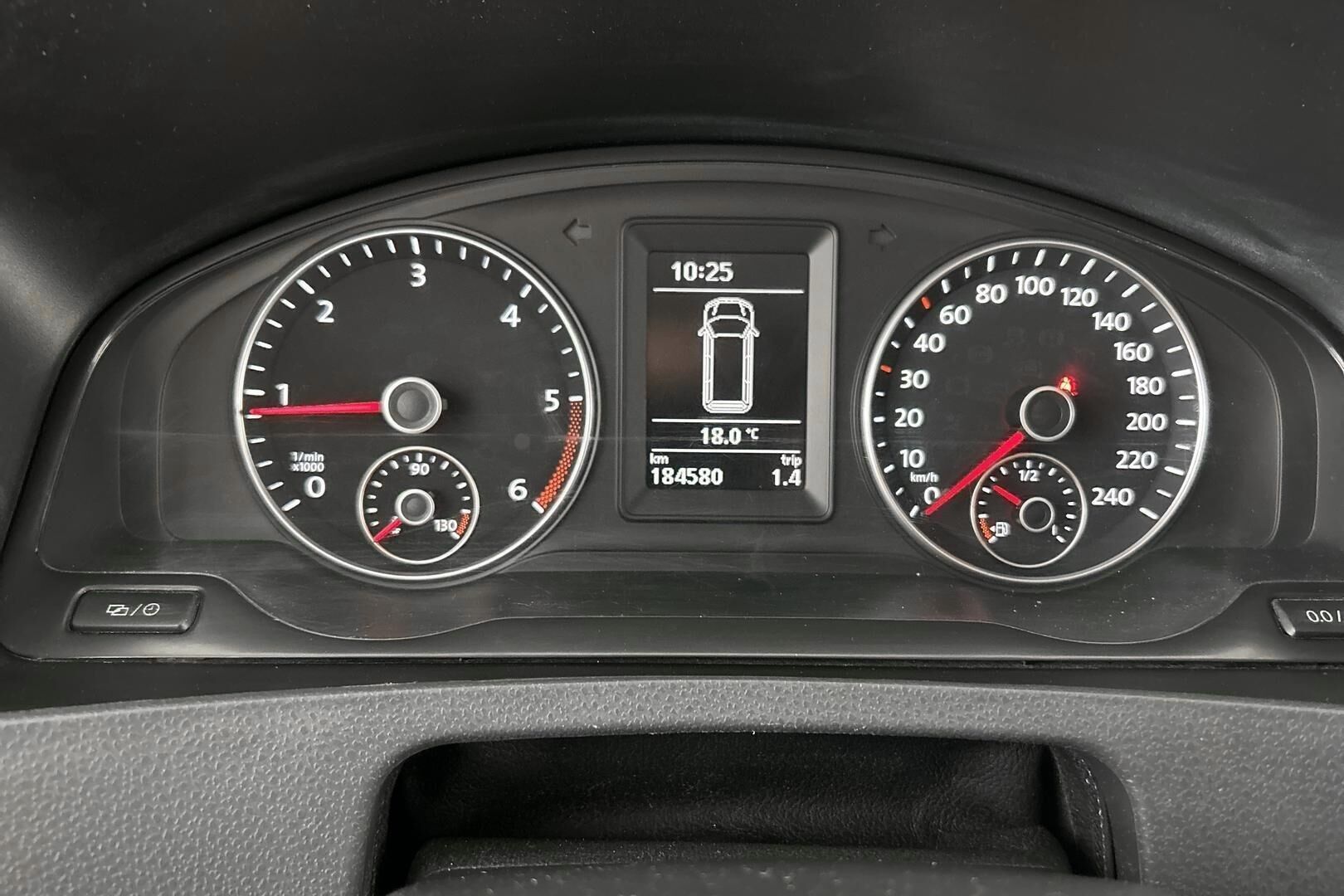 Volkswagen Transporter iso kuva 3
