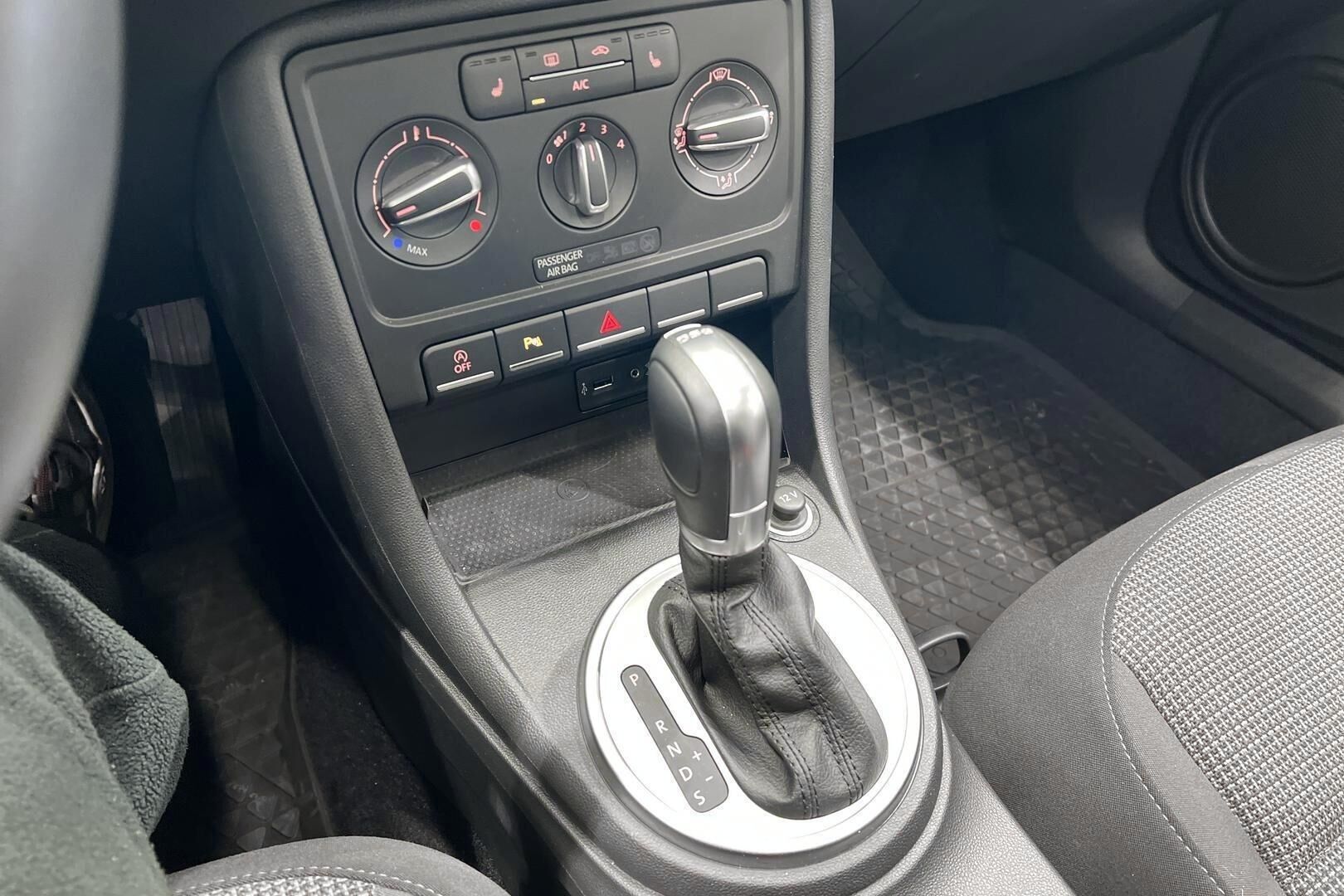 Volkswagen Beetle iso kuva 20