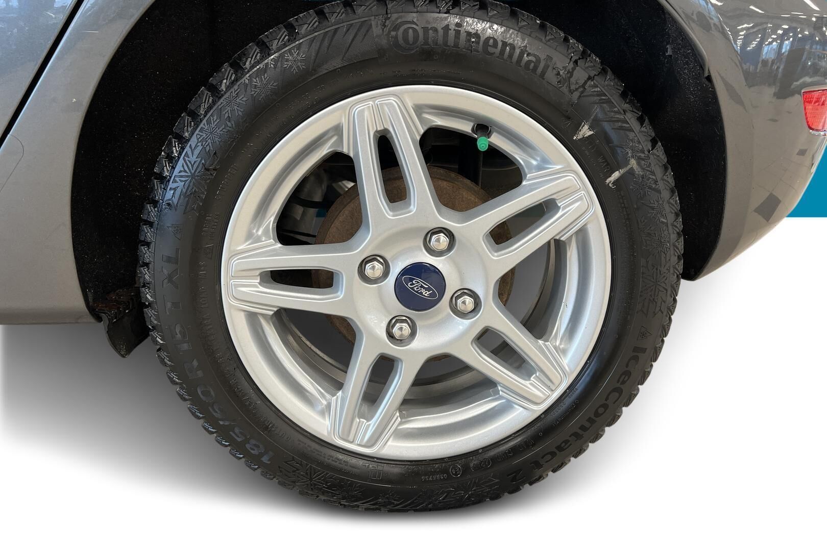 Ford Fiesta iso kuva 13