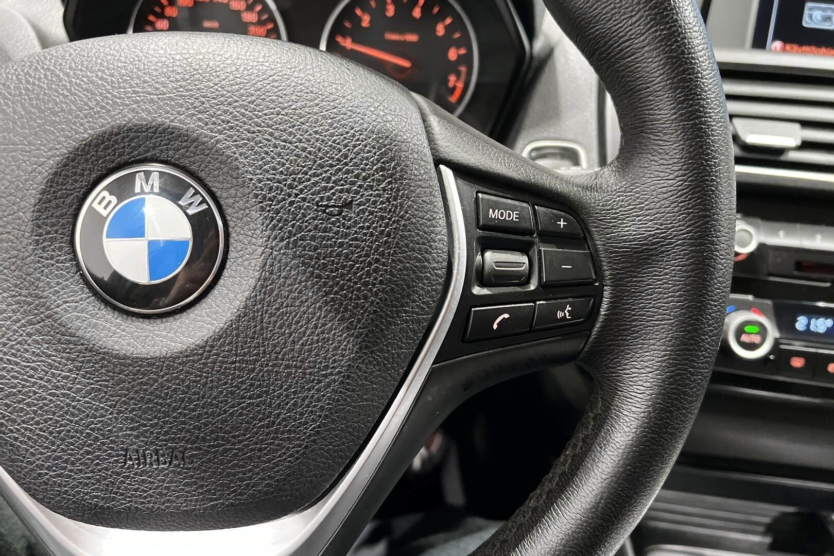 BMW 1-SARJA iso kuva 25