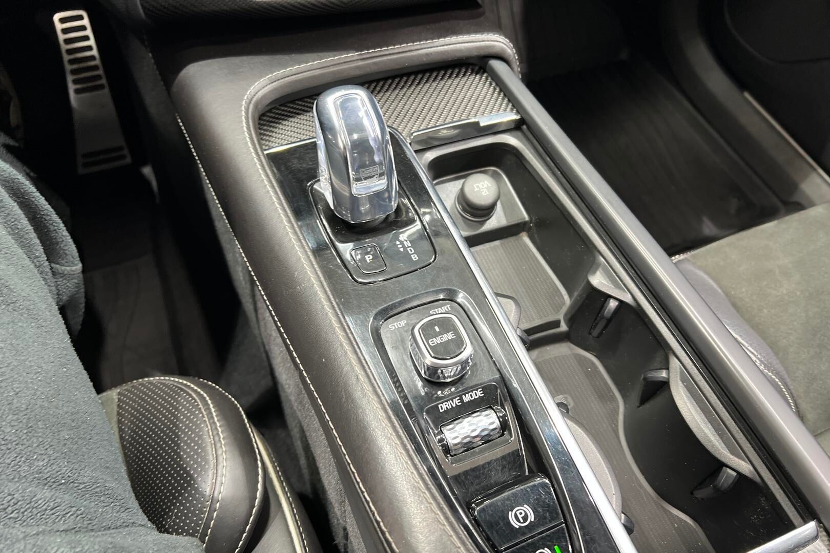 Volvo XC90 iso kuva 34