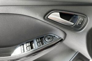 Ford Focus esikatselu 24