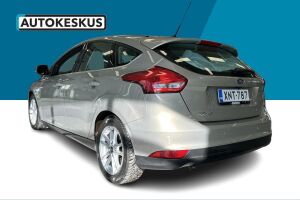 Ford Focus esikatselu 7