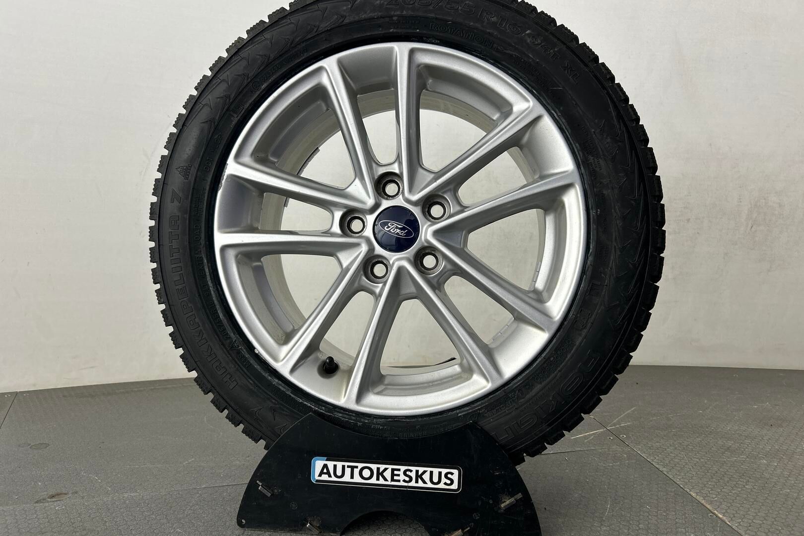 Ford Focus iso kuva 26