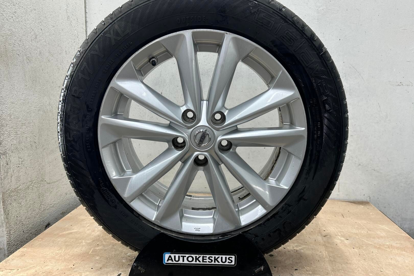 Nissan Qashqai iso kuva 13