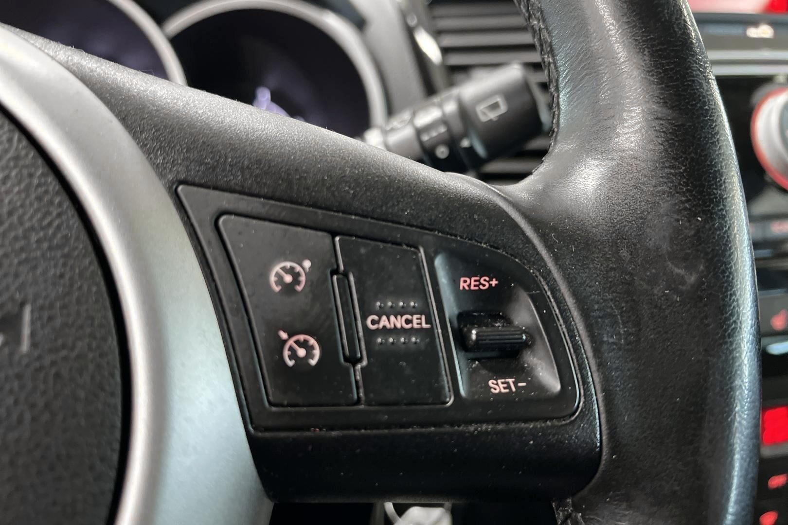 Kia Venga iso kuva 17