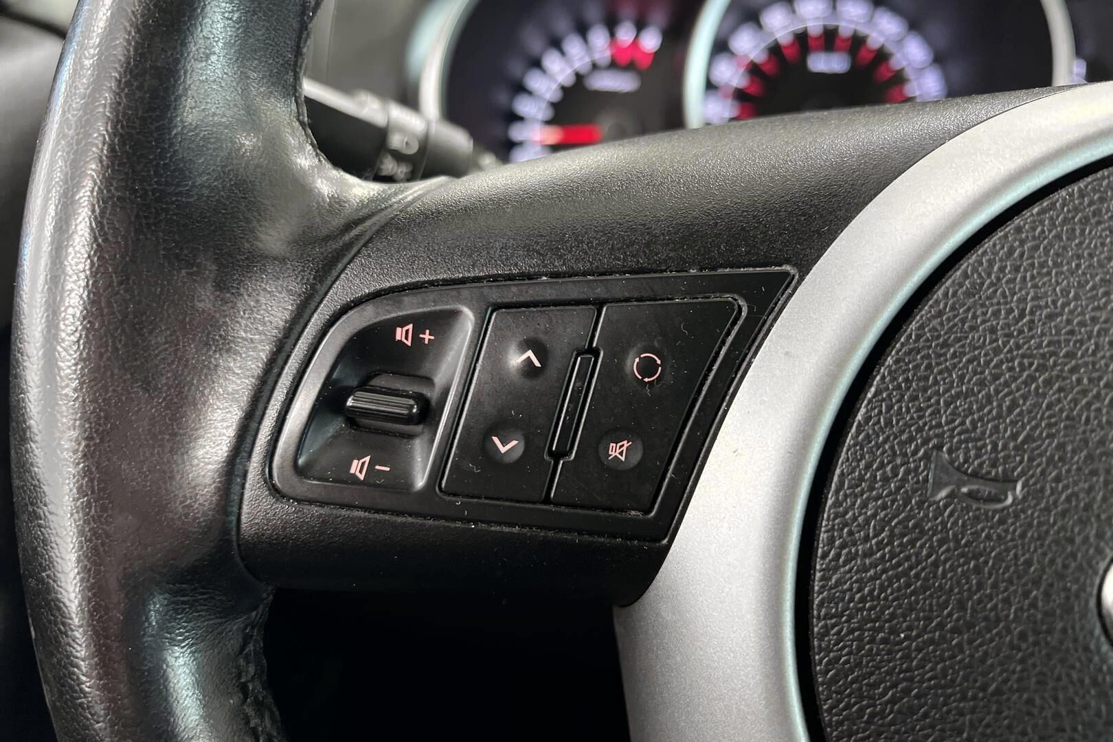 Kia Venga iso kuva 18