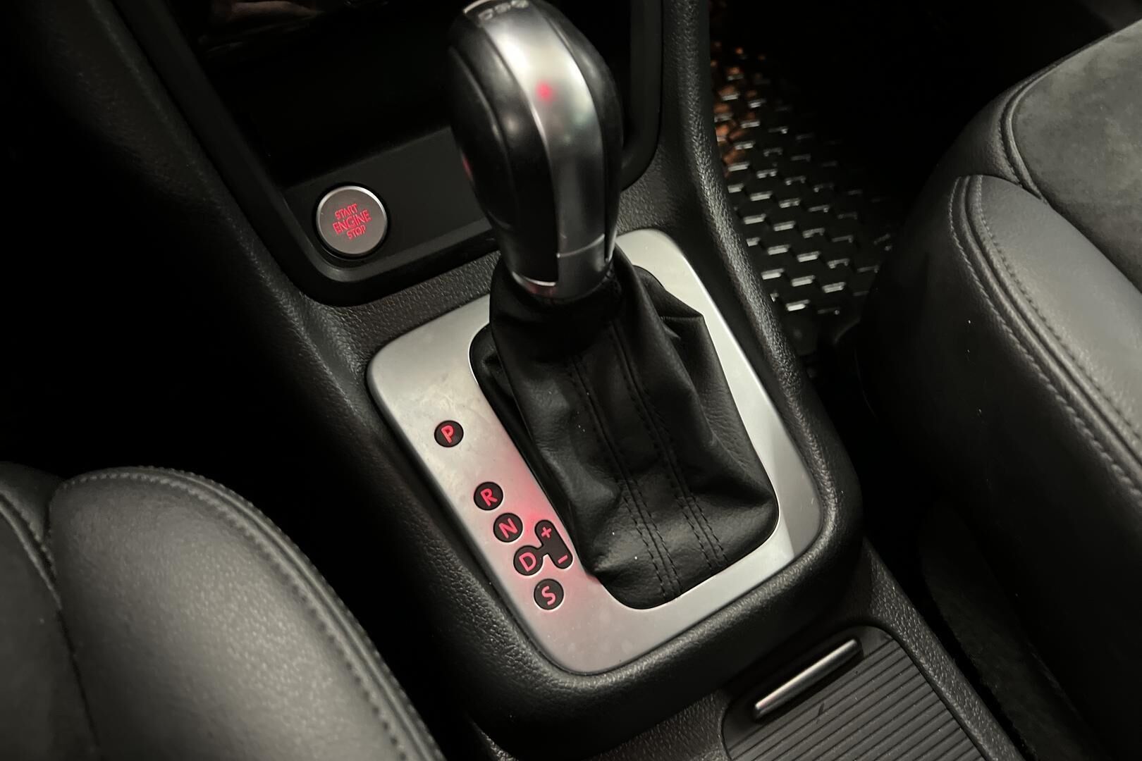 Seat Alhambra iso kuva 17