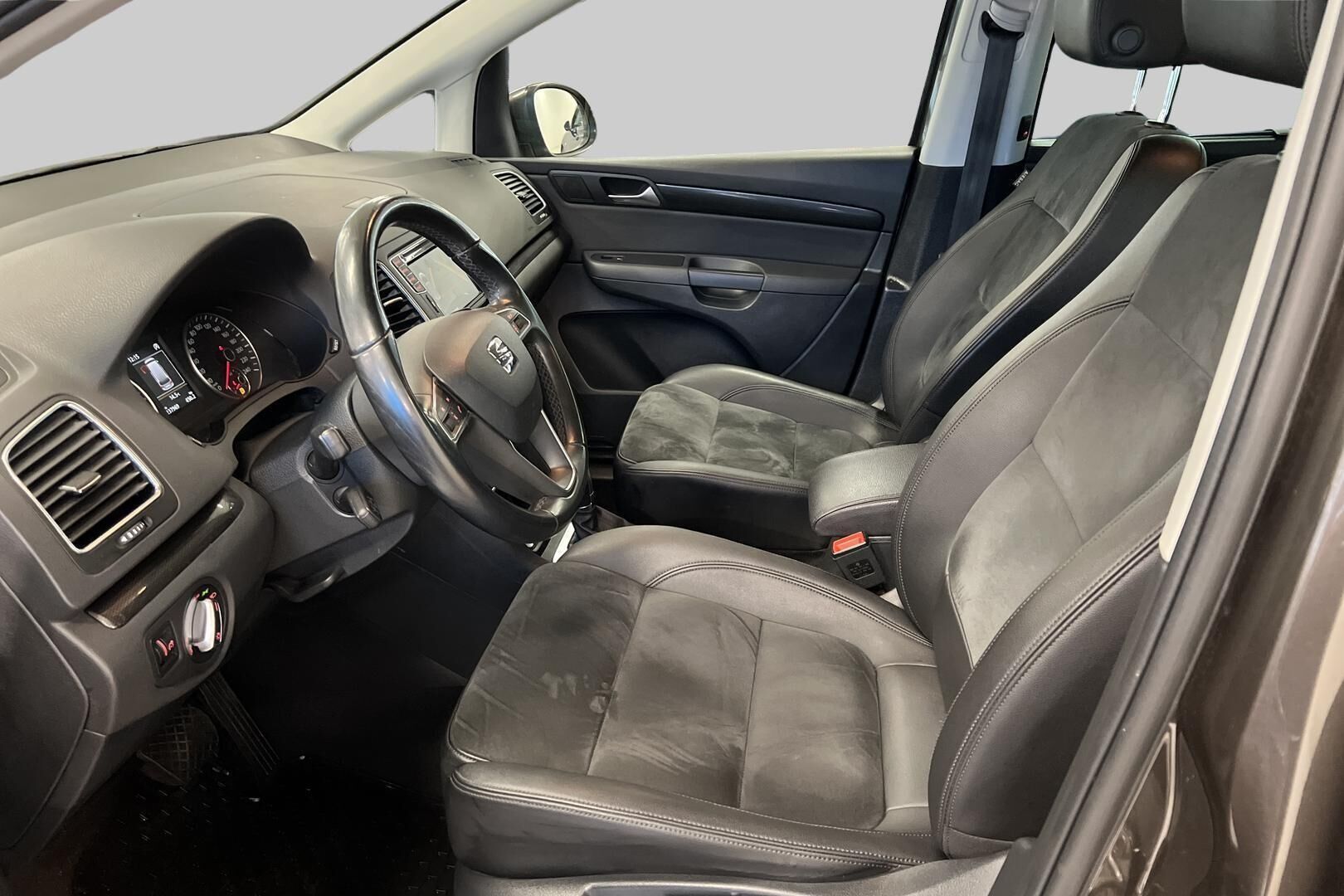 Seat Alhambra iso kuva 9