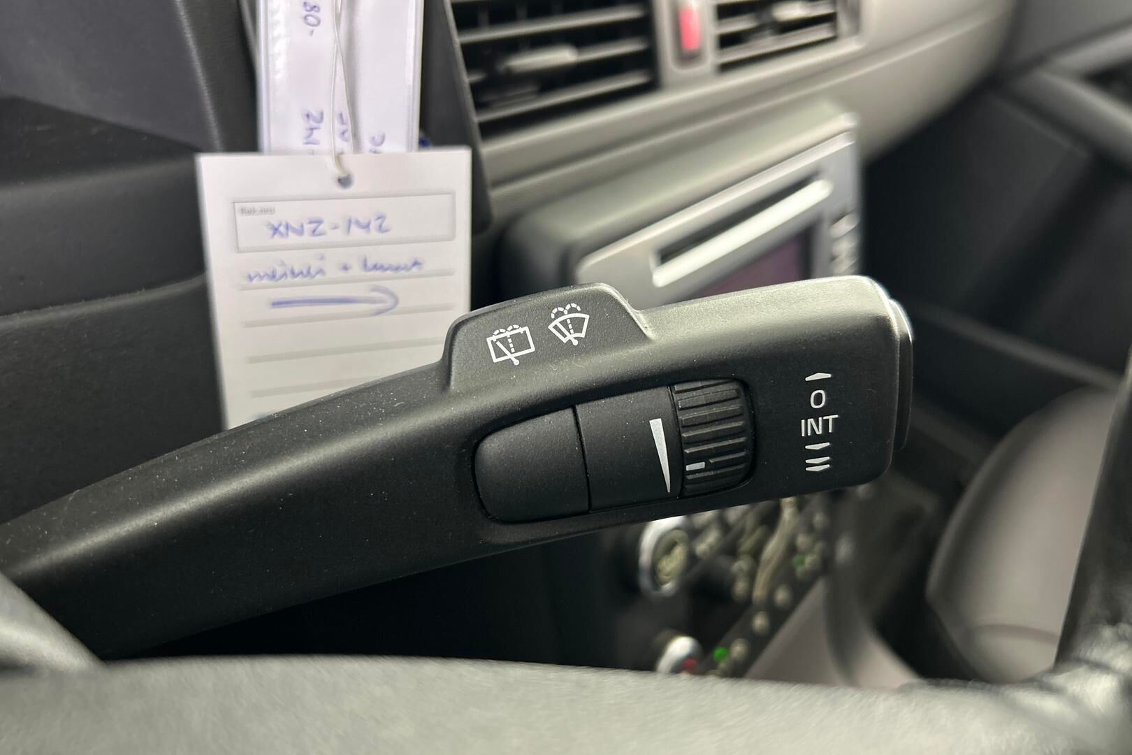Volvo V70 iso kuva 16
