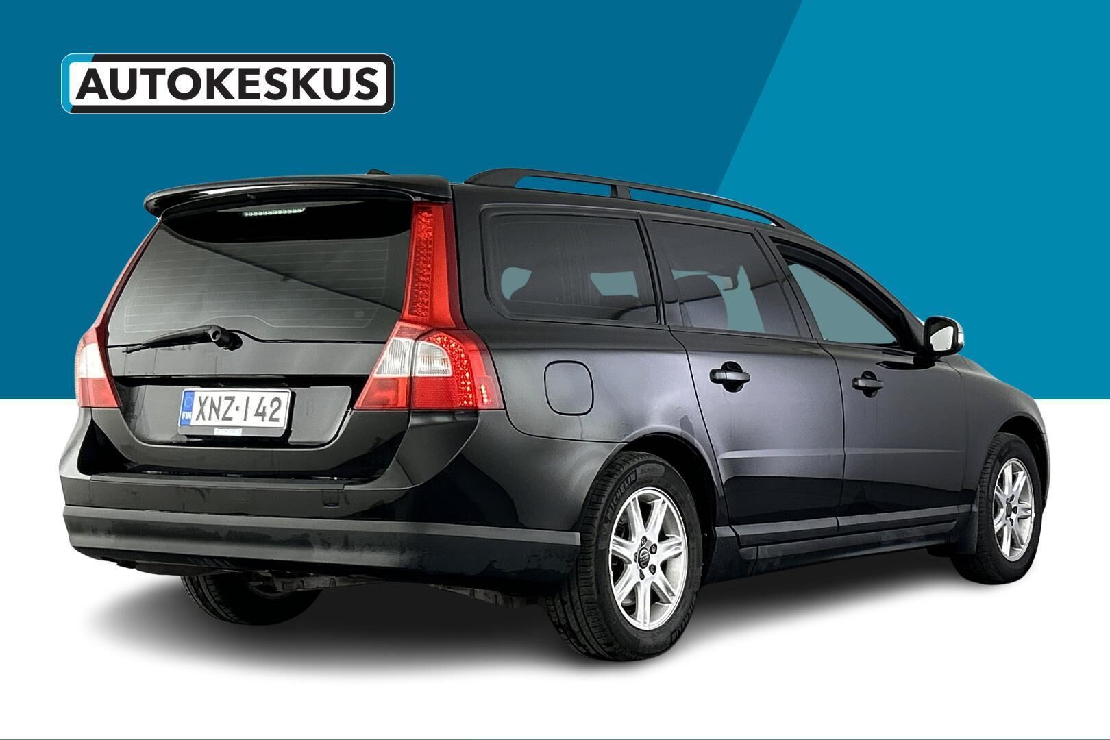 Volvo V70 iso kuva 4
