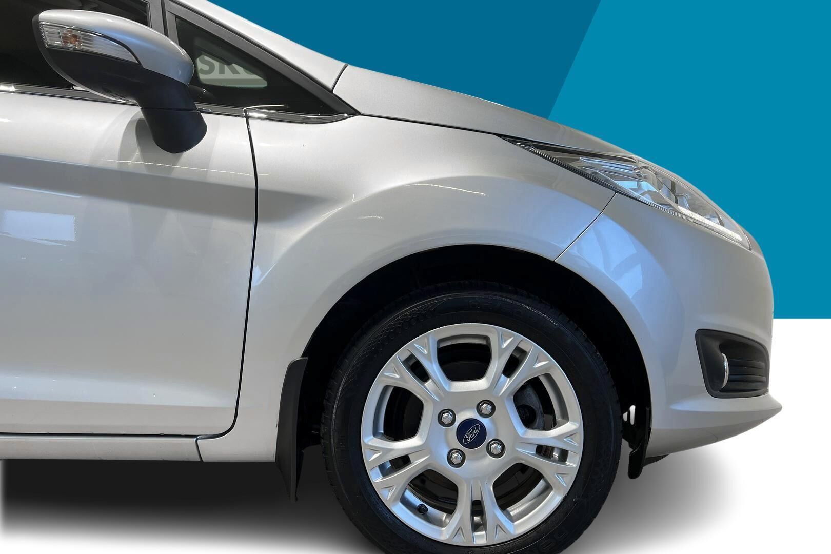Ford Fiesta iso kuva 13