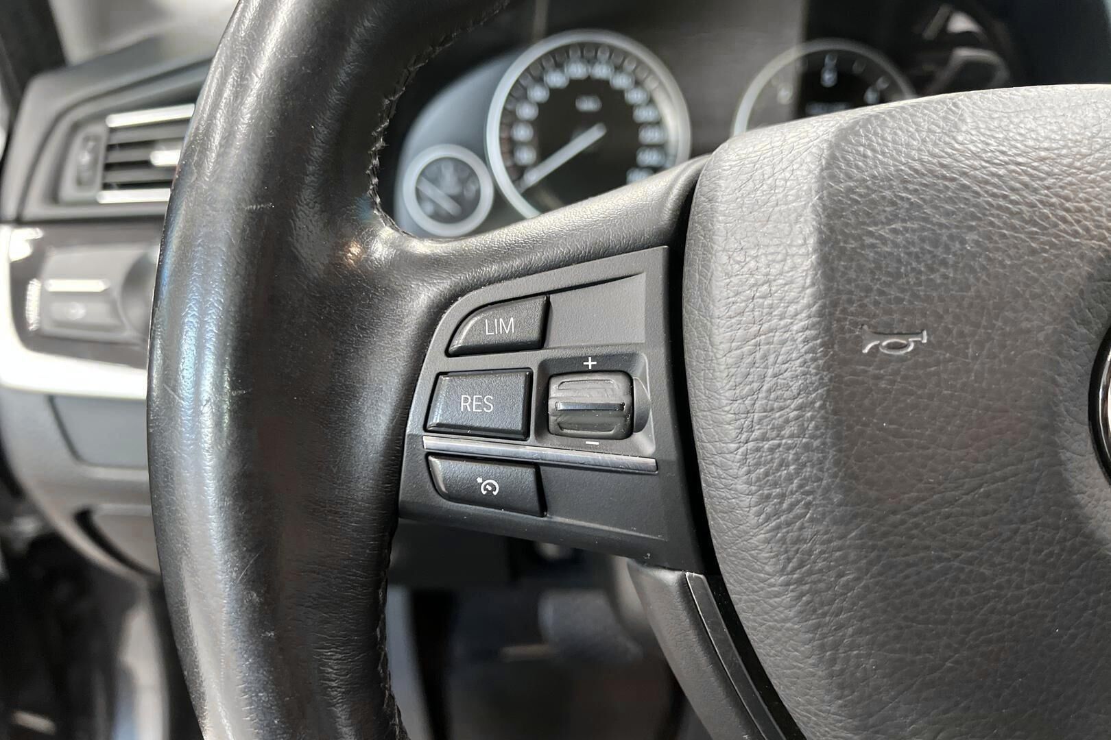 BMW 5-sarja iso kuva 18