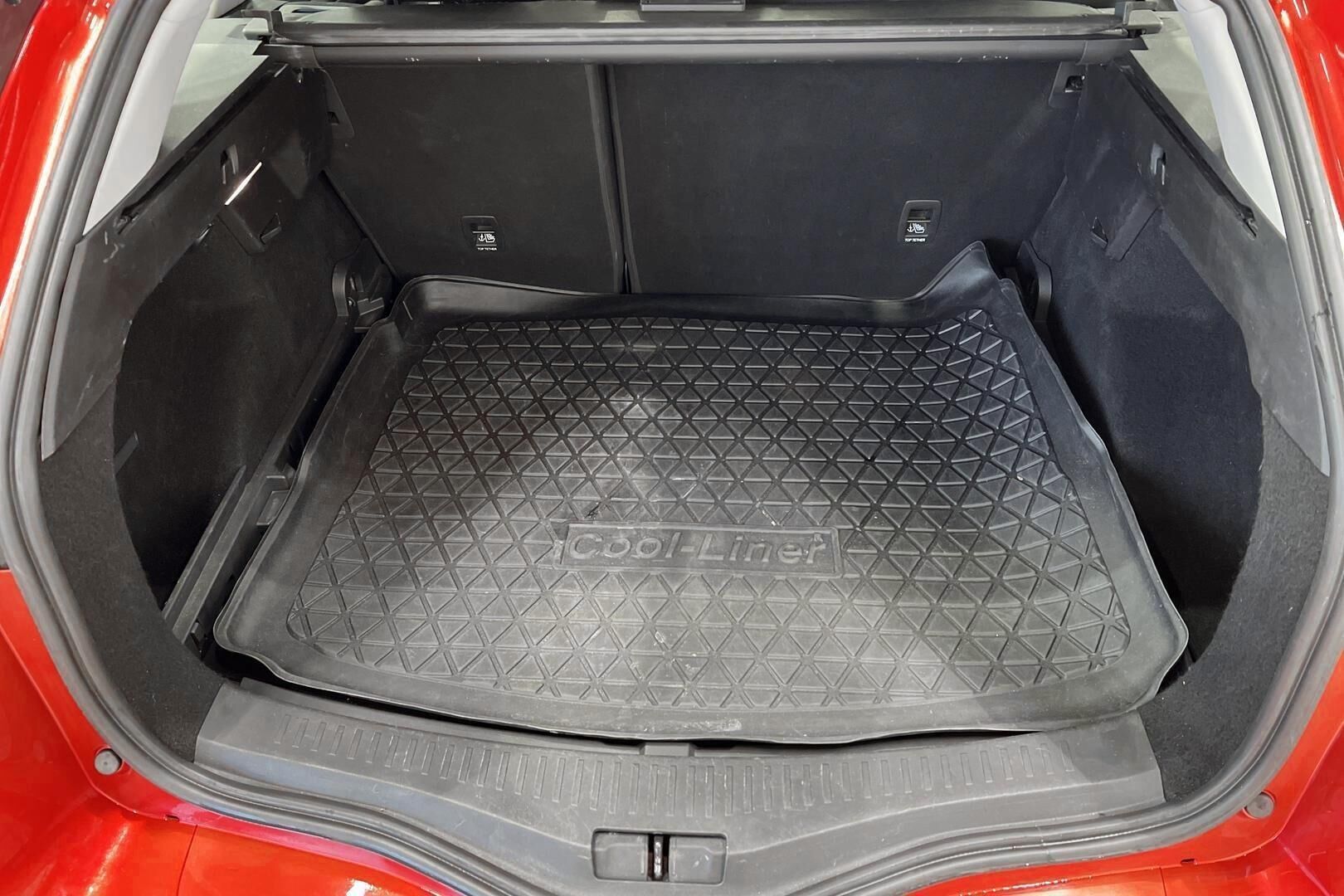 Renault Megane iso kuva 12