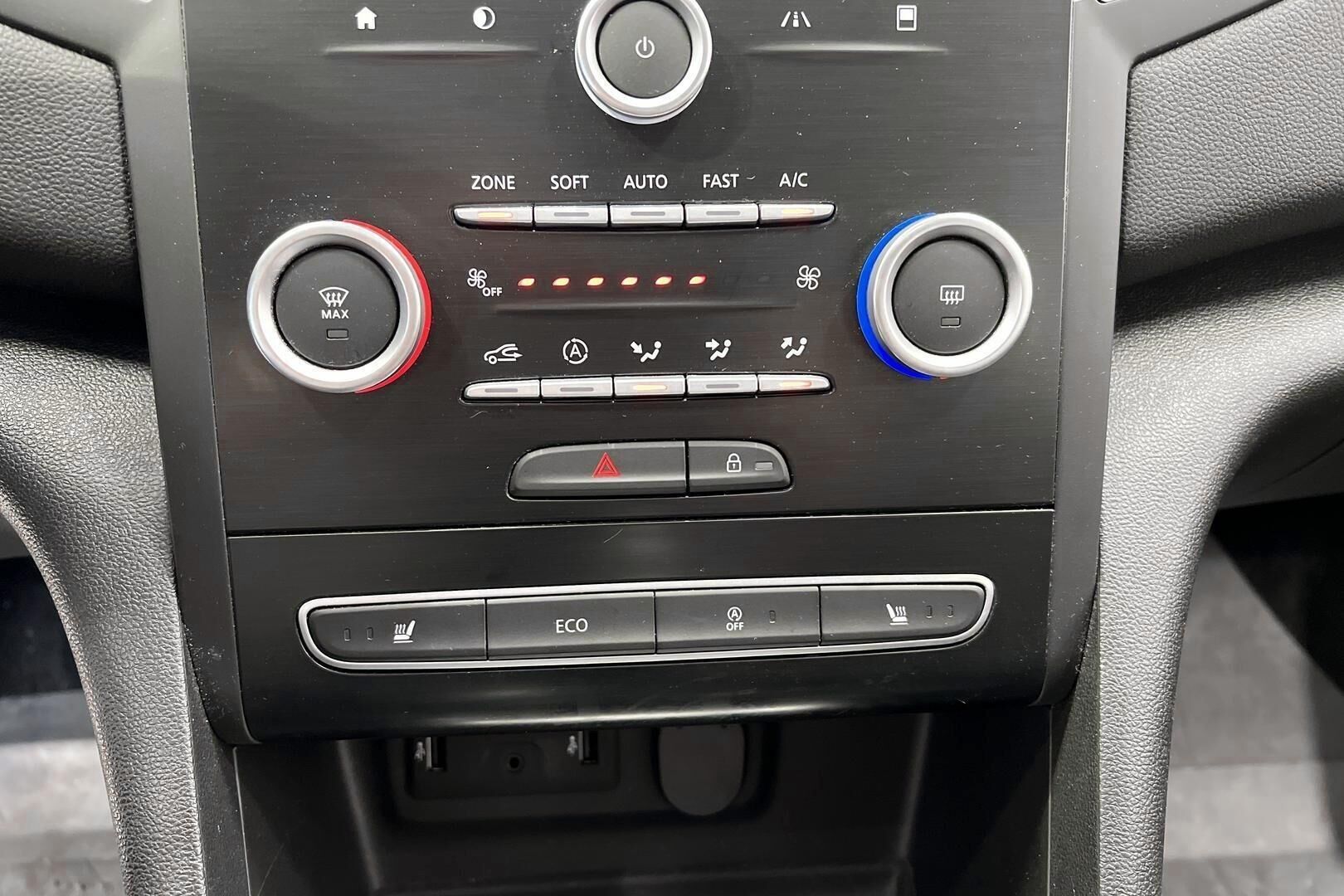 Renault Megane iso kuva 19