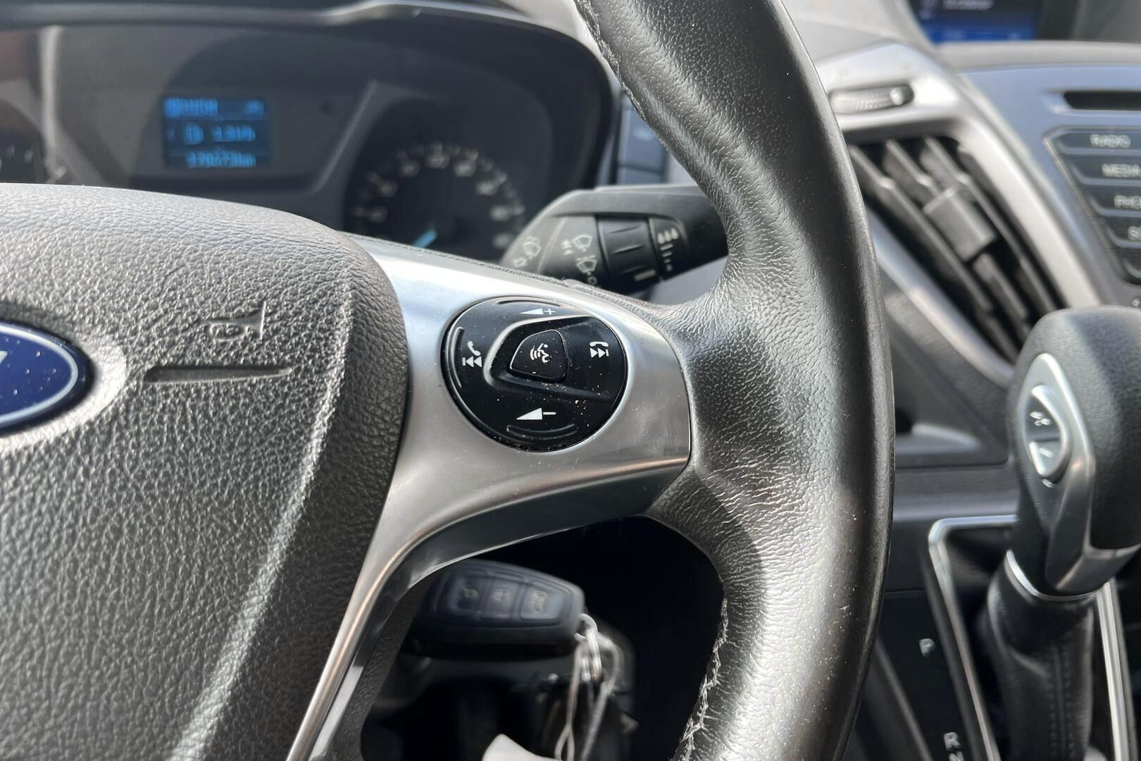 Ford Transit Custom iso kuva 19