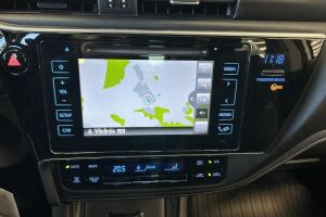 Toyota Auris esikatselu 14