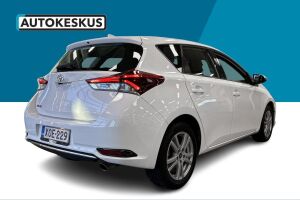 Toyota Auris esikatselu 4
