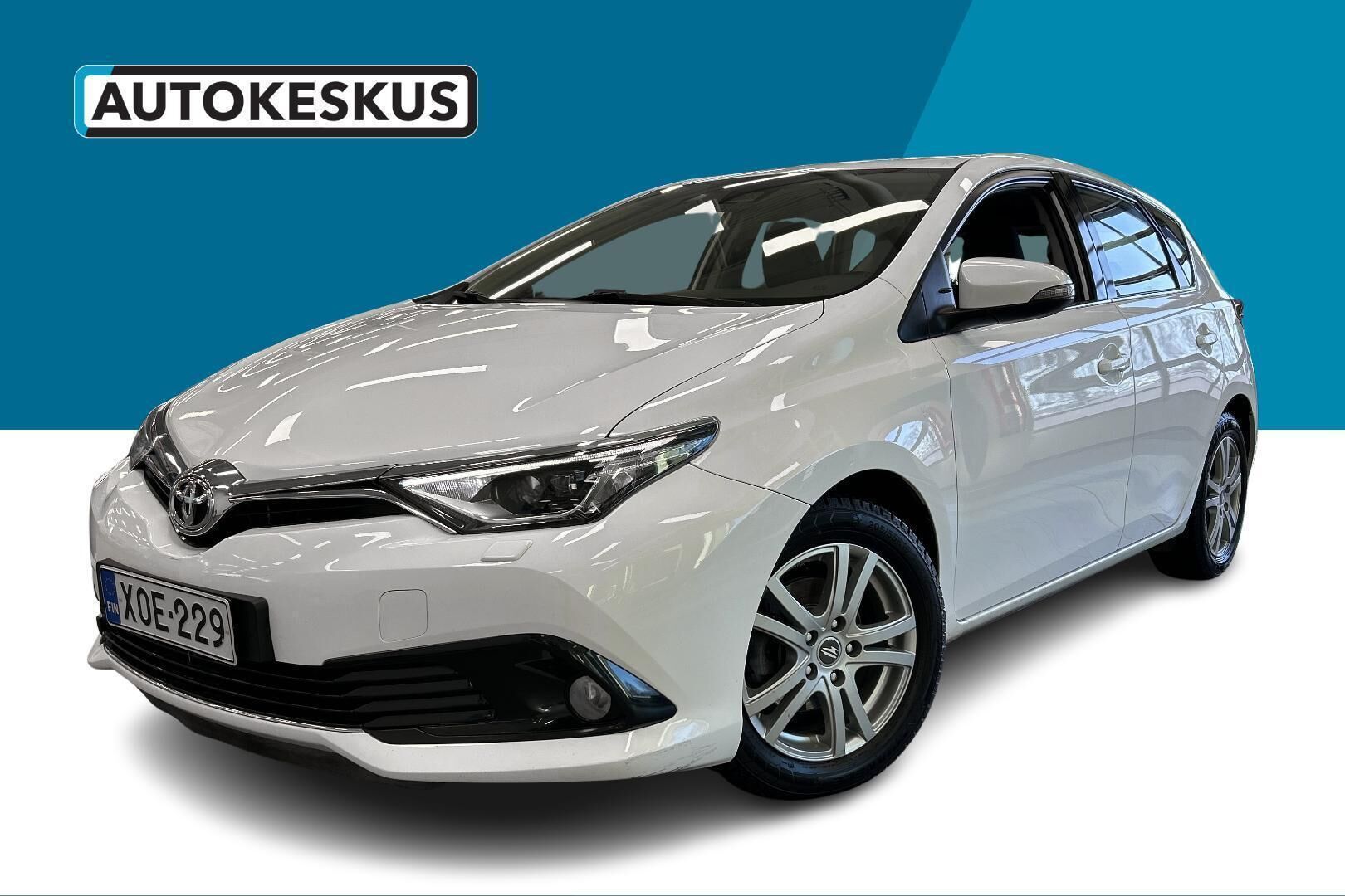 Toyota Auris iso kuva 0