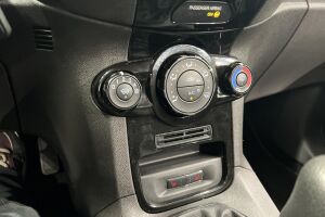 Ford Fiesta Van esikatselu 16