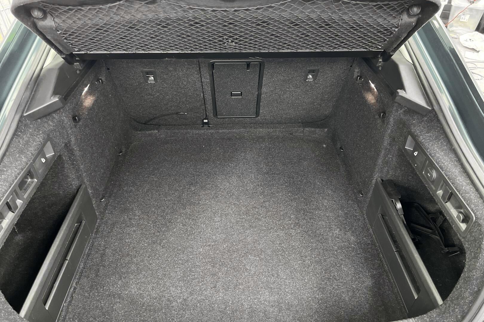 Skoda Superb iso kuva 19